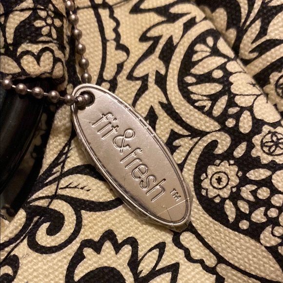 Elegant Padded Black and Cream Lunch Tote Bag by Fit & Fresh (14” H x 7” W) - Picture 3 of 7